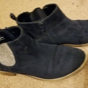 Navy Low Cut Boots